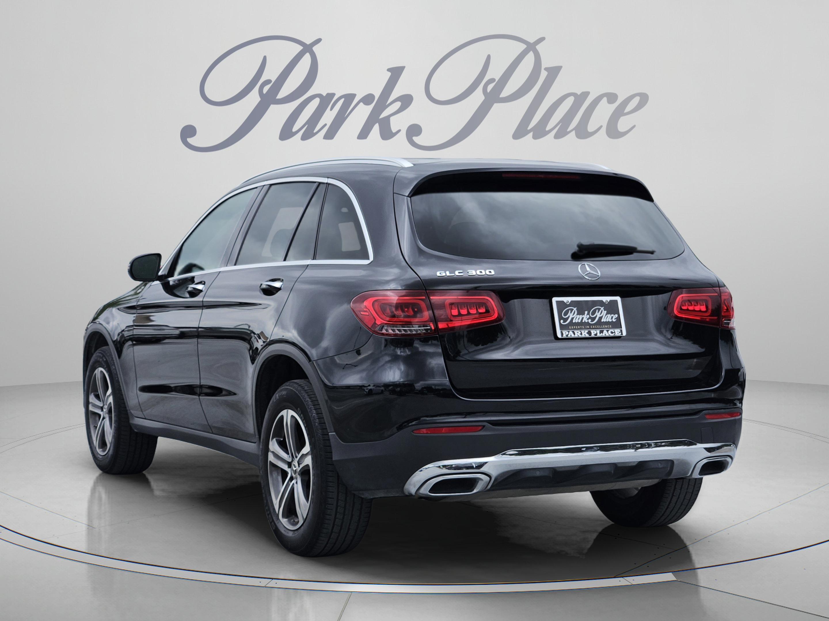 Used 2020 Mercedes-Benz GLC 300 image 3