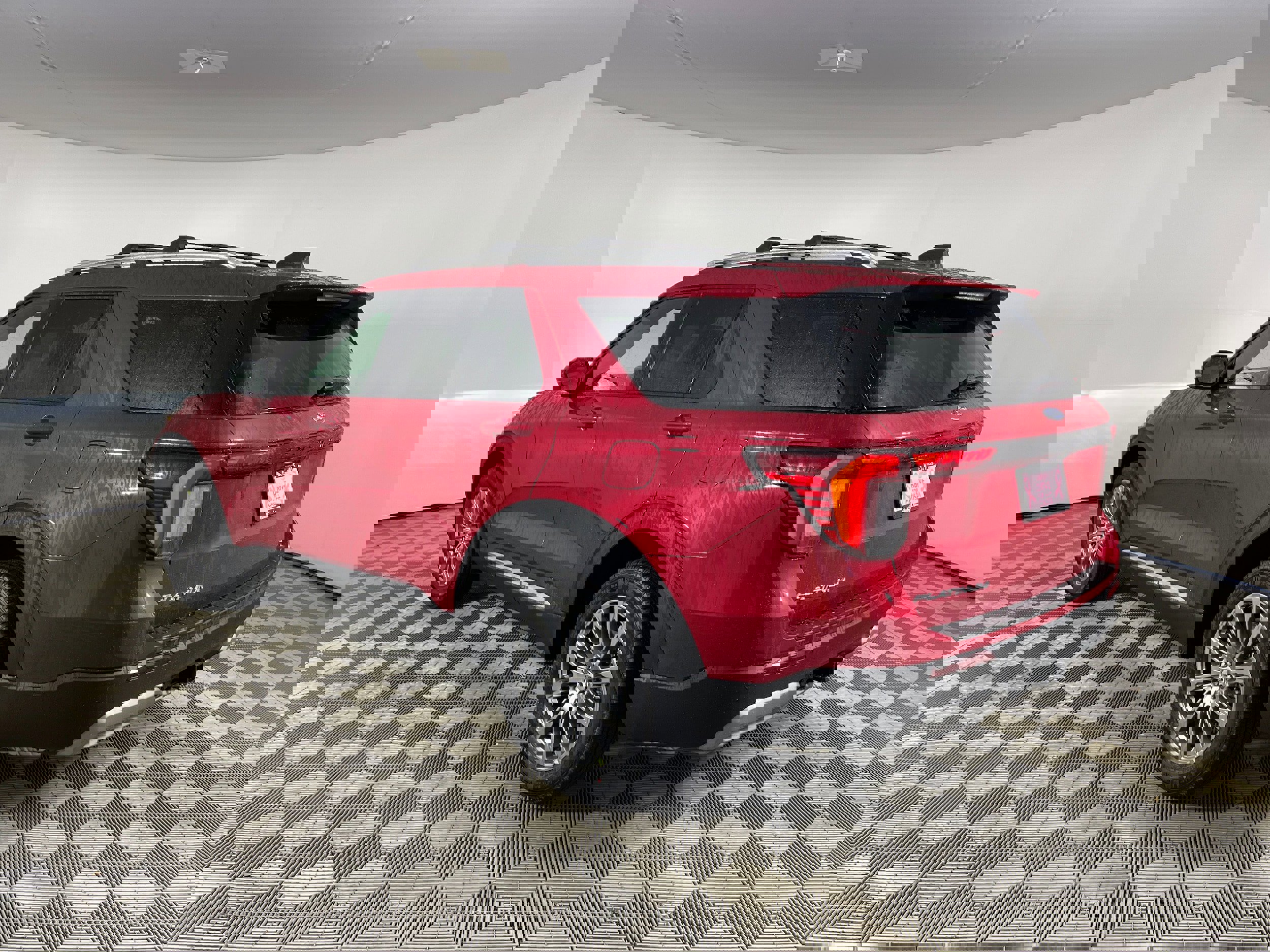 New 2026 Ford Explorer Platinum image 5