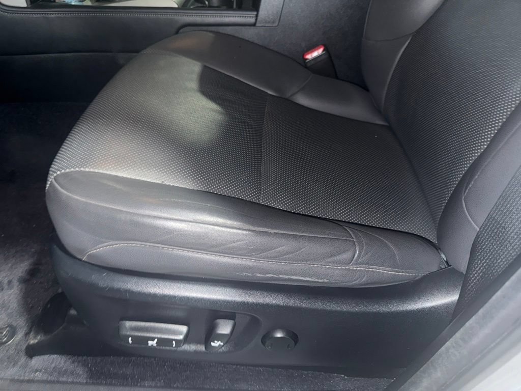 Used 2019 Lexus GX 460 w/ Navigation Package AWD/4WD image 10