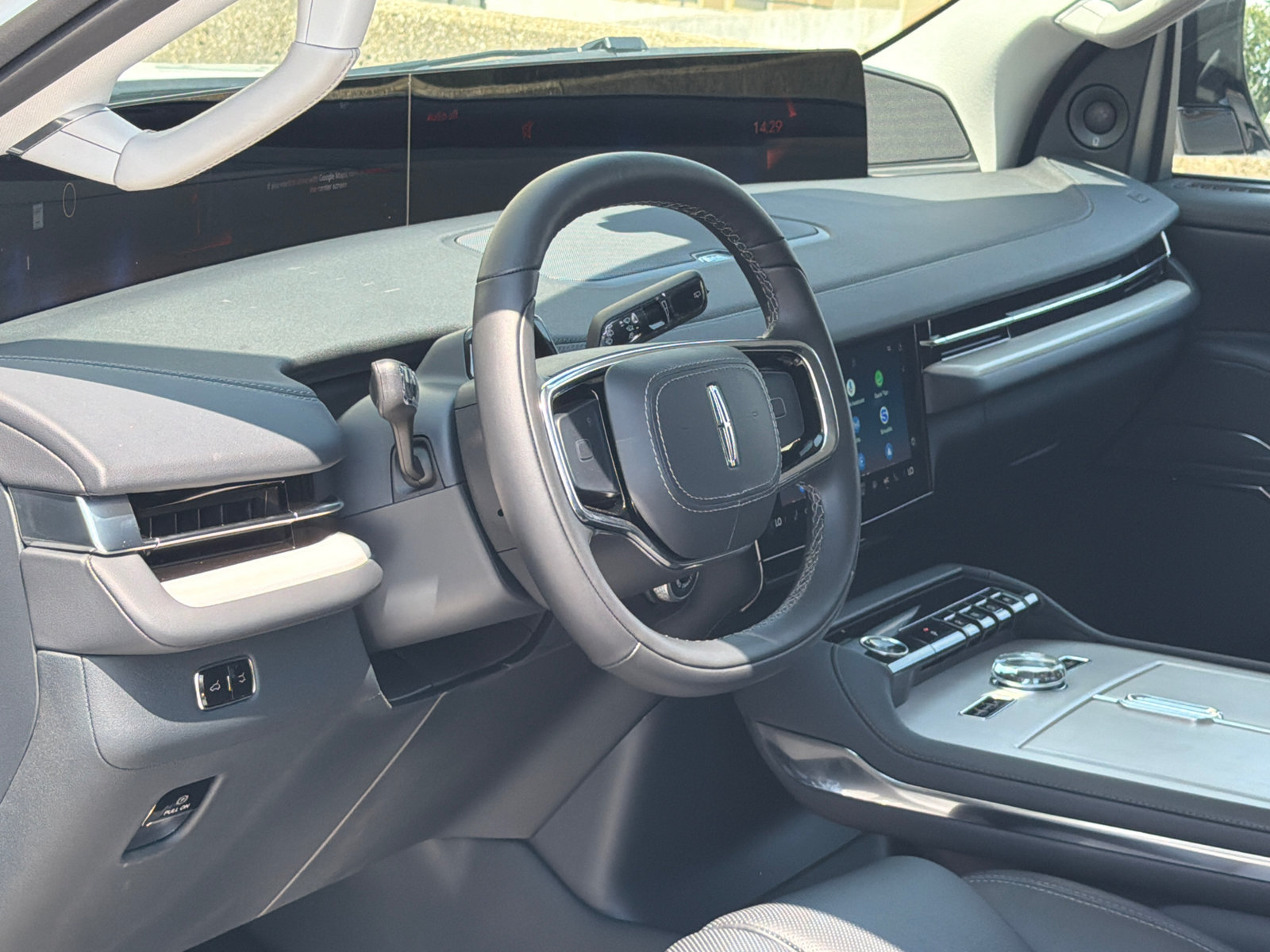 New 2027 Lincoln Navigator L Premier AWD/4WD image 15