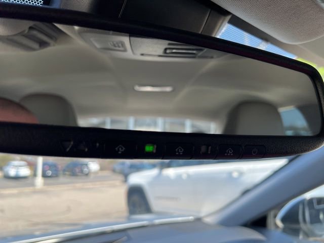 Used 2019 Toyota Camry SE w/ Convenience Package image 28