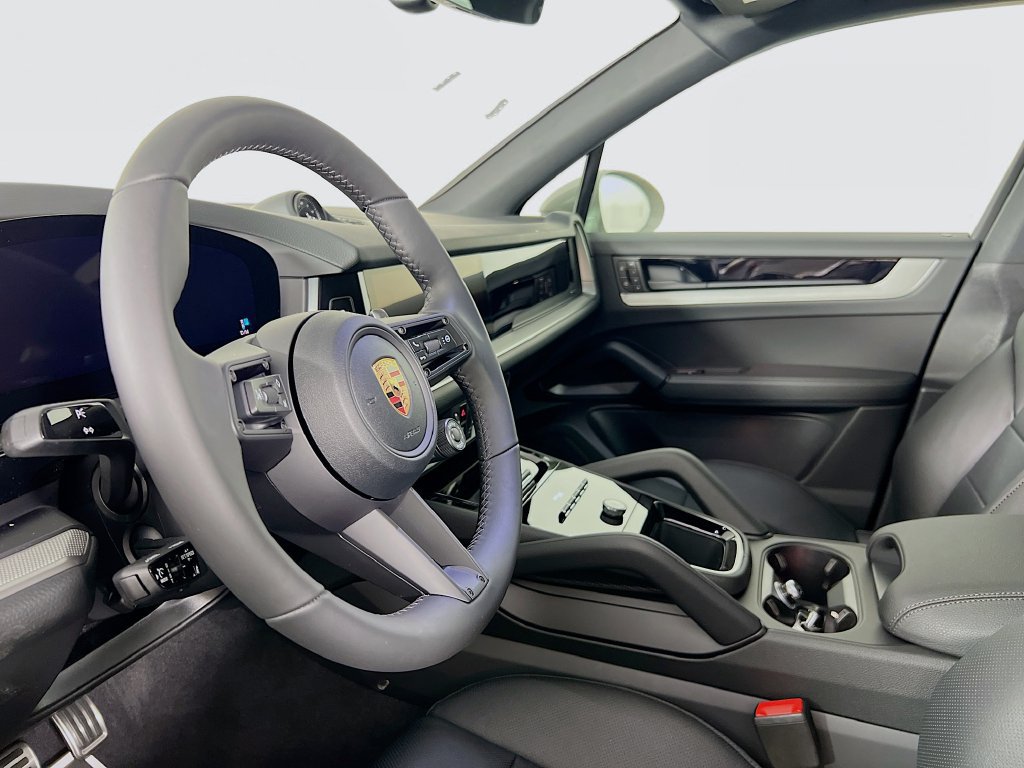 New 2026 Porsche Cayenne S AWD/4WD image 4