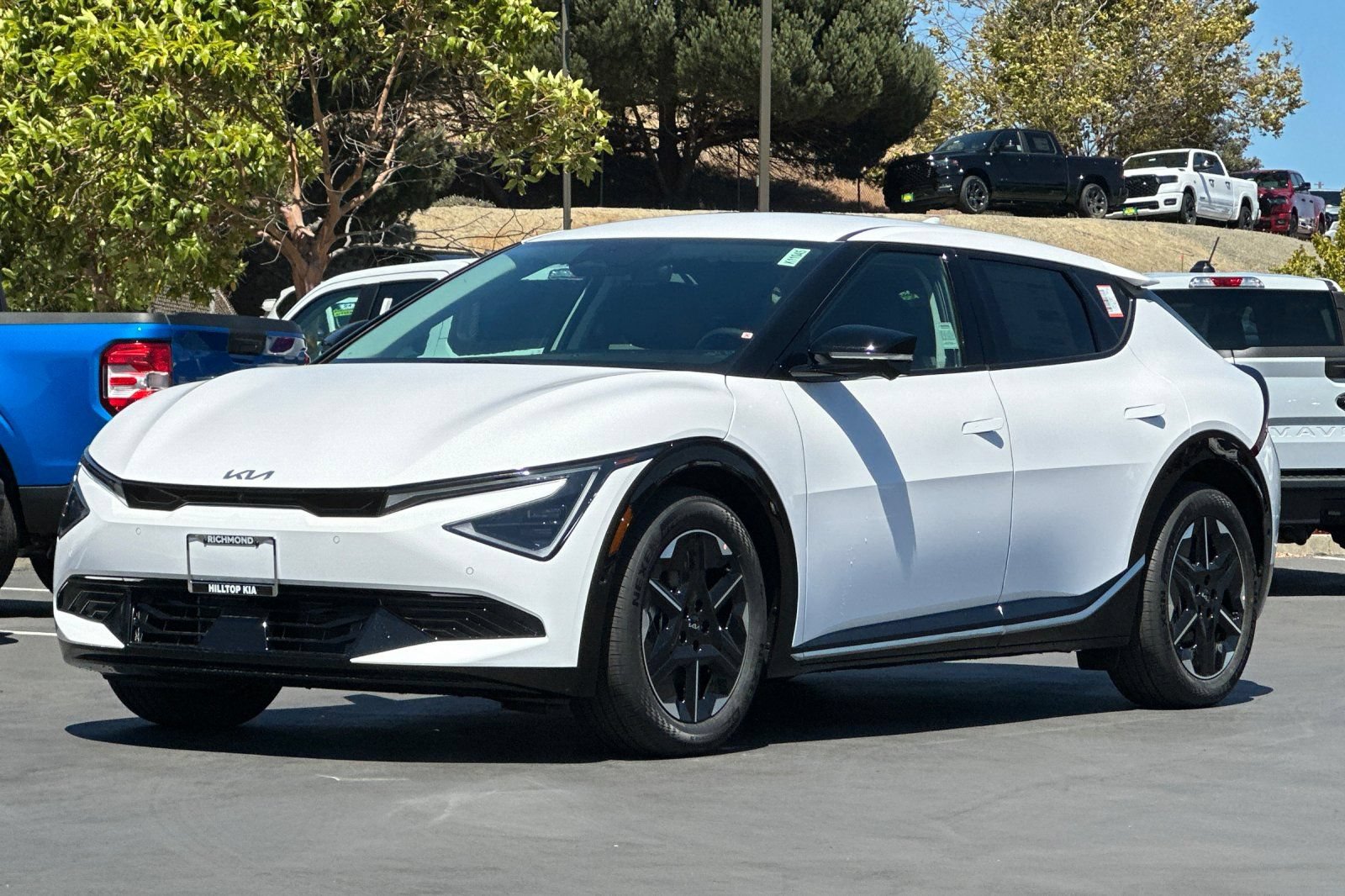 New 2026 Kia EV6 Wind RWD image 8