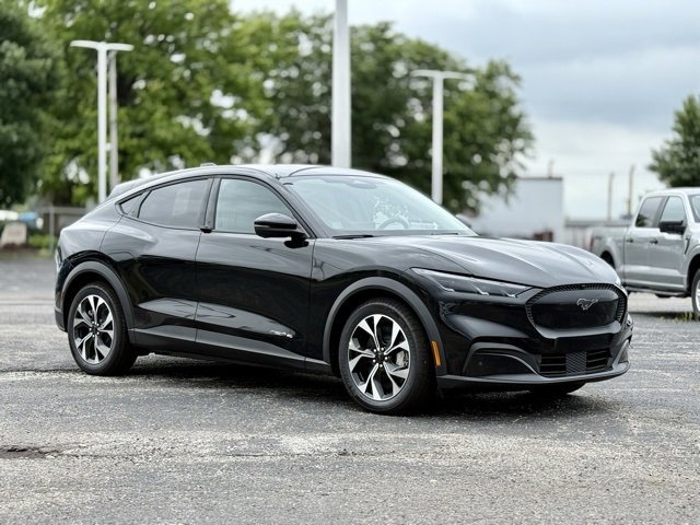 New 2025 Ford Mustang Mach-E Select image 2