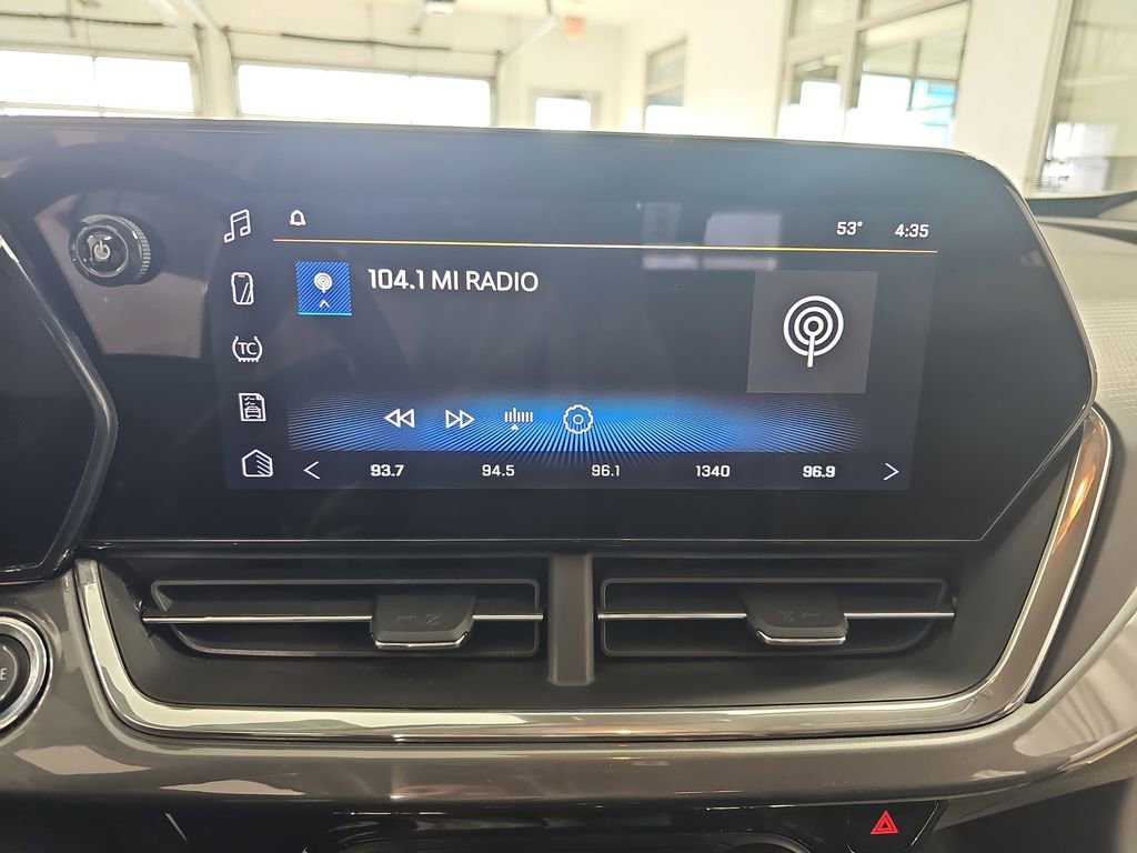 Certified 2024 Chevrolet Trax ACTIV w/ Driver Confidence Package image 26