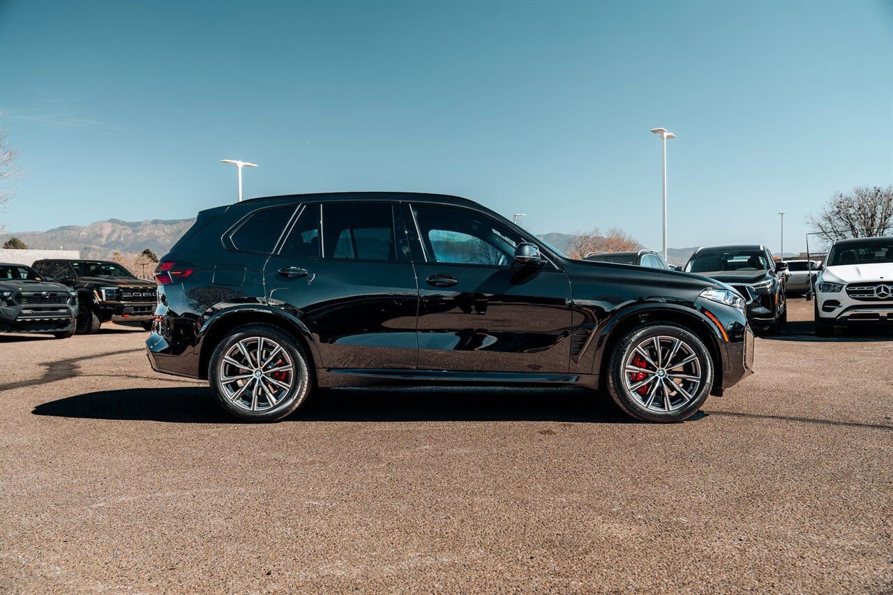 Used 2026 BMW X5 xDrive40i w/ M Sport Package image 8