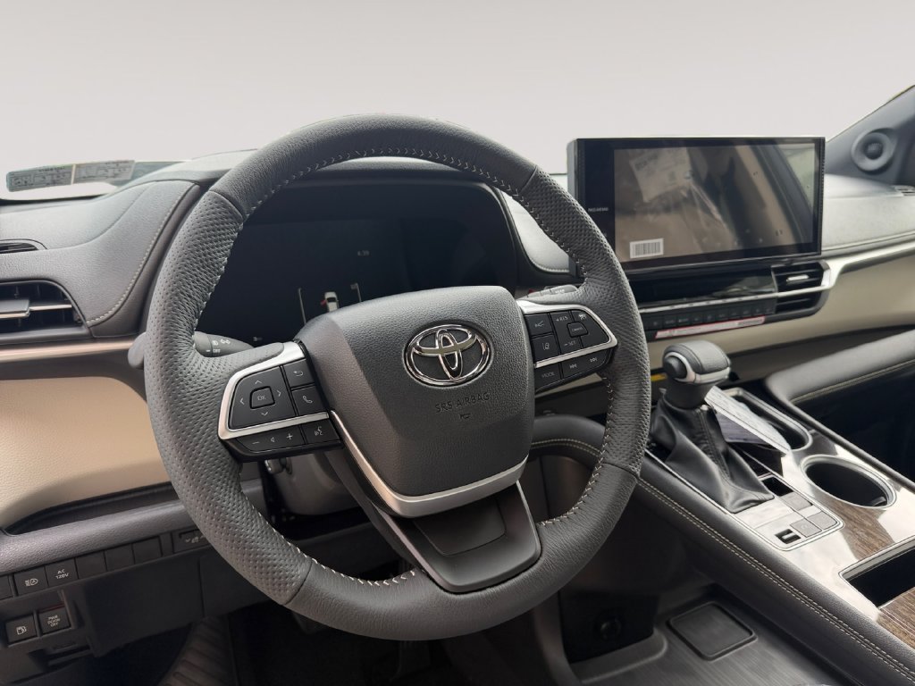 New 2026 Toyota Sienna Limited AWD/4WD image 12