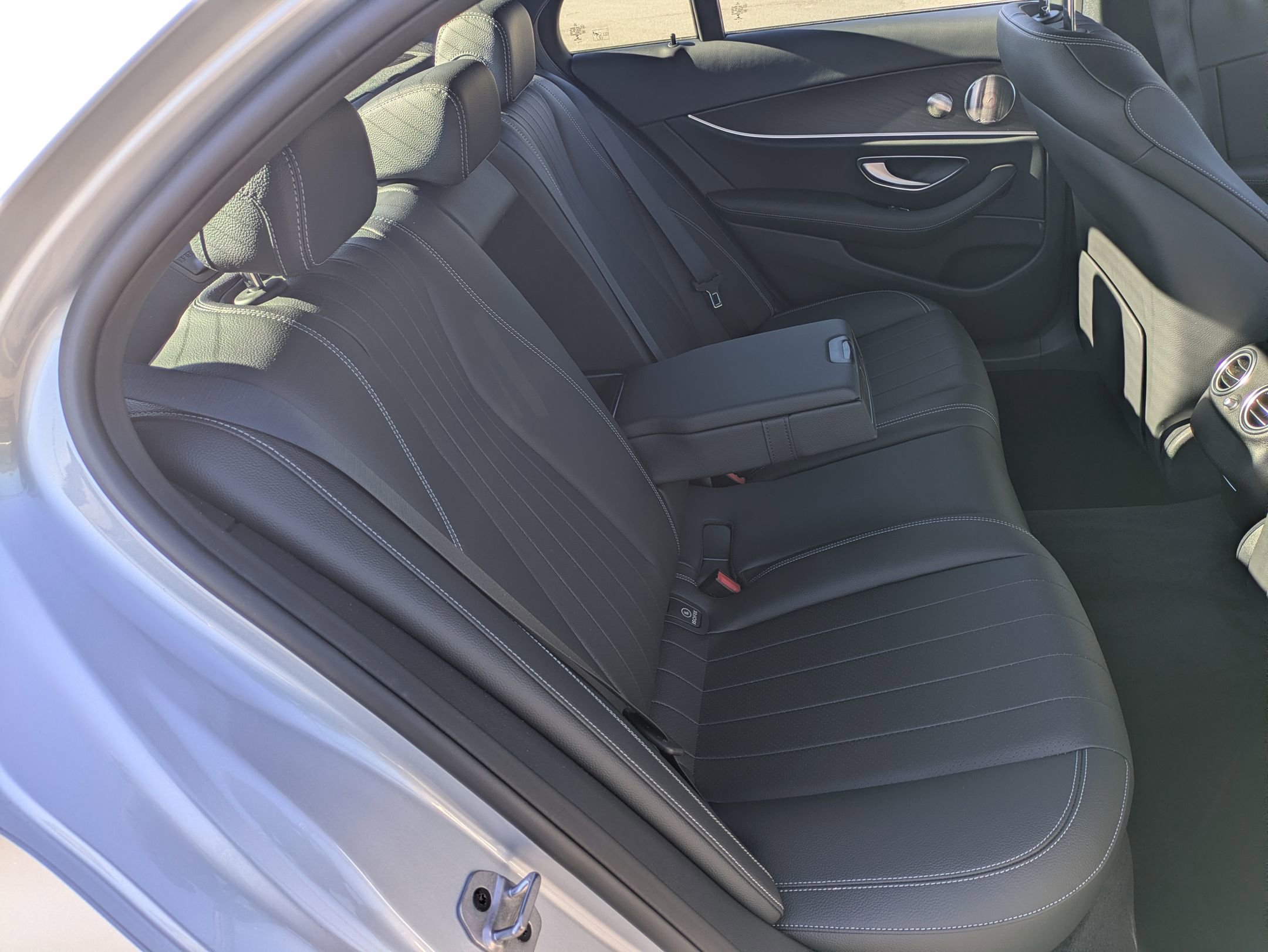 Used 2022 Mercedes-Benz E 350 Sedan image 27