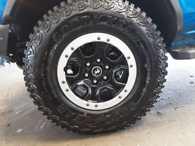 Certified 2024 Ford Bronco Outer Banks w/ Sasquatch Package AWD/4WD image 30