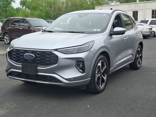 Certified 2023 Ford Escape ST-Line Elite w/ Class II Trailer Tow Package AWD/4WD image 5