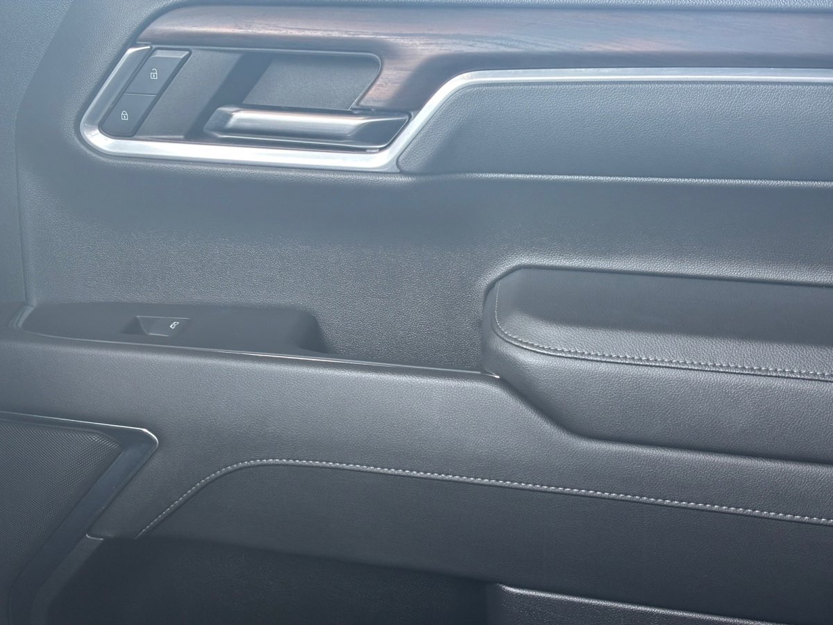 Used 2024 GMC Sierra 1500 SLT AWD/4WD image 30