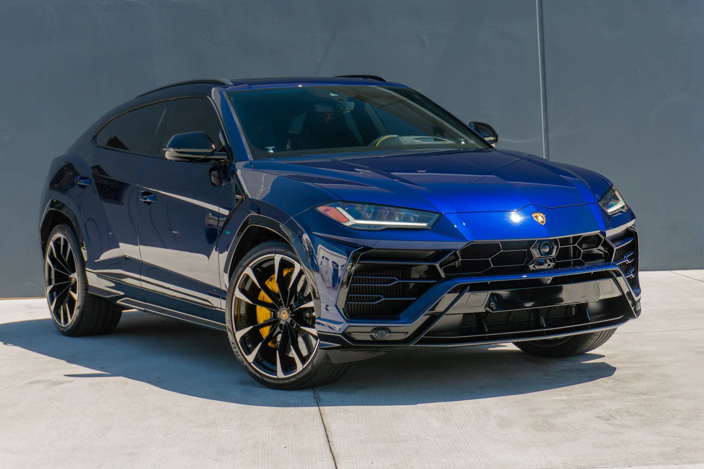 Used 2021 Lamborghini Urus AWD/4WD image 5