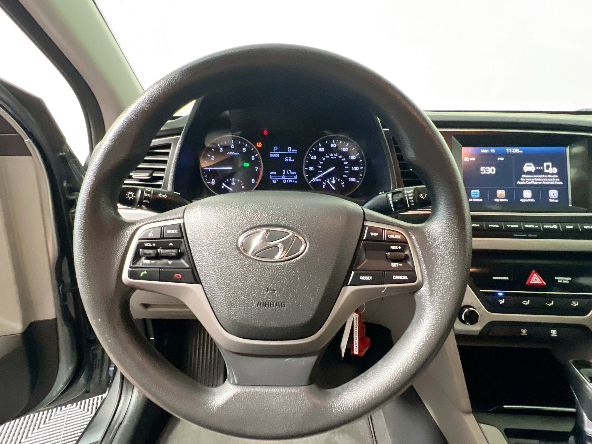 Used 2017 Hyundai Elantra SE image 17