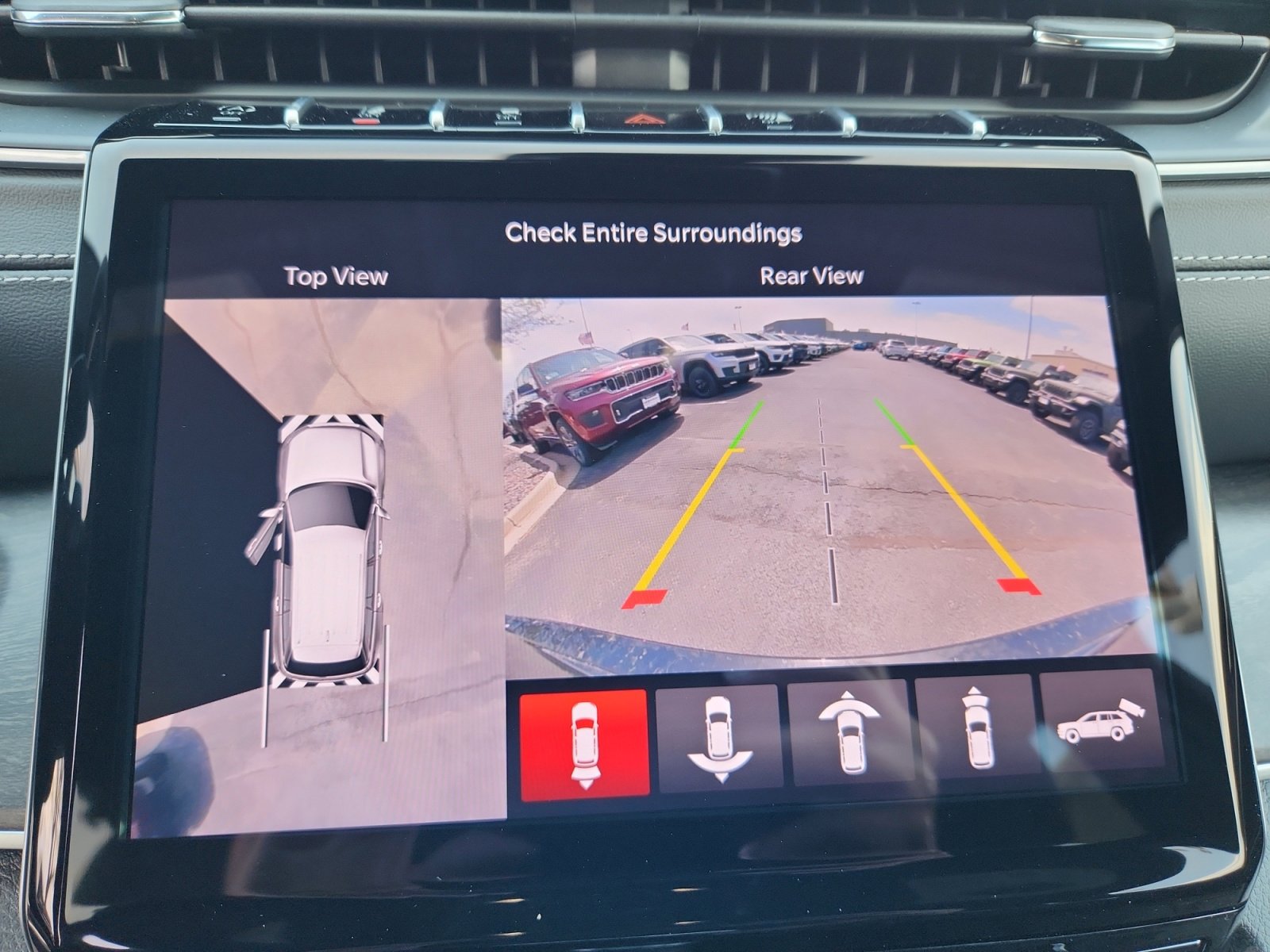 New 2025 Jeep Grand Cherokee Limited w/ Luxury Tech Group II image 29