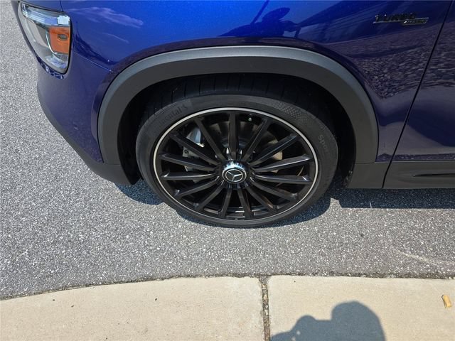 Certified 2023 Mercedes-Benz GLB 35 AMG 4MATIC image 11