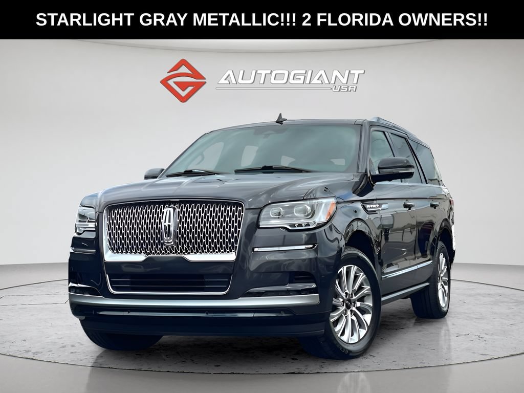 Used 2023 Lincoln Navigator 4WD image 1