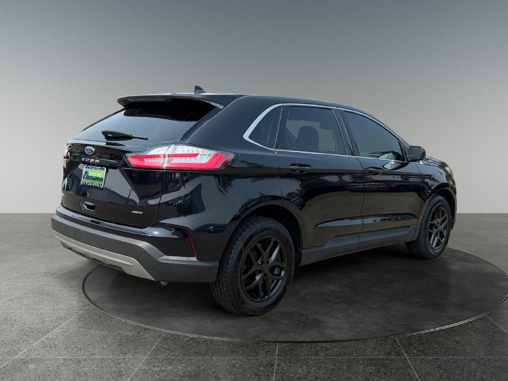 Used 2024 Ford Edge SEL AWD/4WD image 9