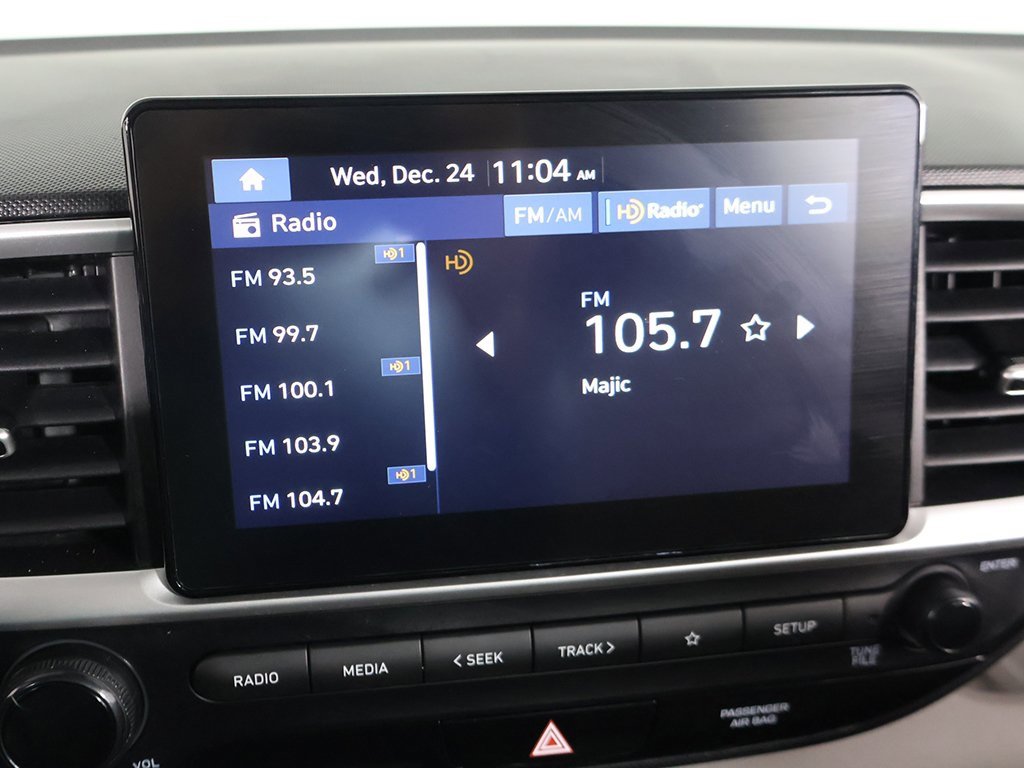 Used 2023 Hyundai Venue SEL image 37