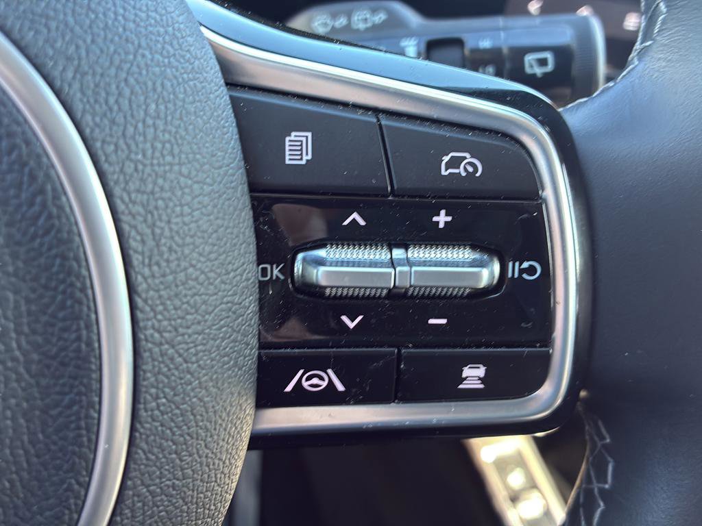 Certified 2025 Kia Sorento S image 34