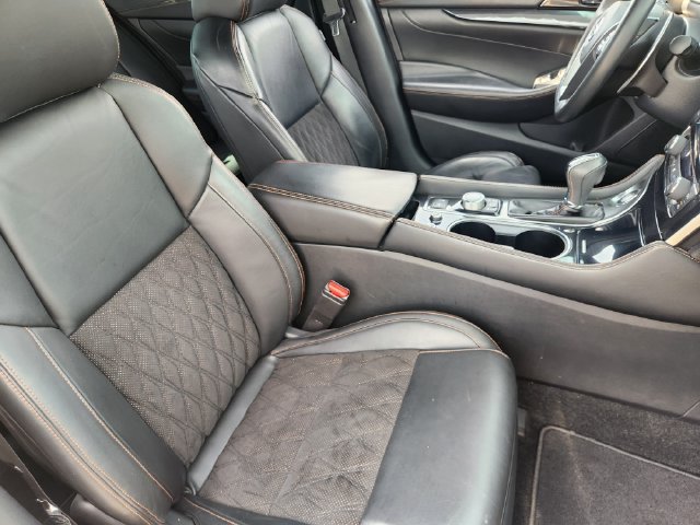 Used 2019 Nissan Maxima SR w/ Premium Package FWD image 10