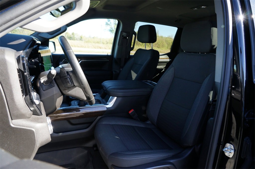 Used 2023 GMC Sierra 1500 Elevation w/ Preferred Package image 12