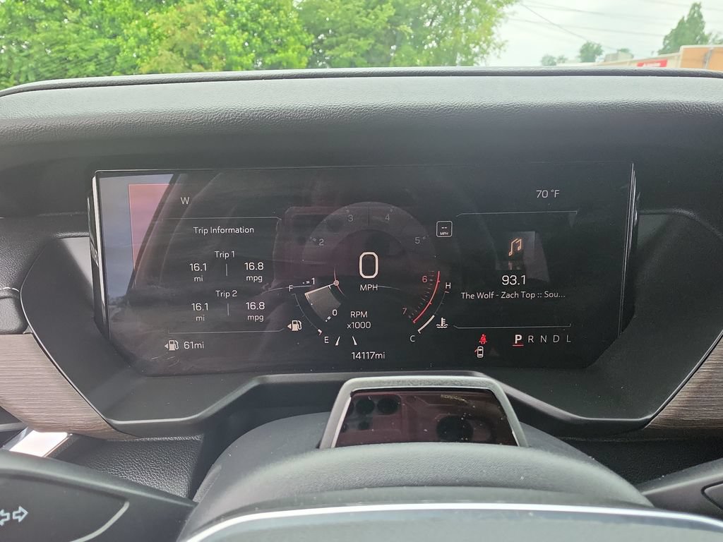 Certified 2025 GMC Acadia Denali w/ Super Cruise Package FWD image 28