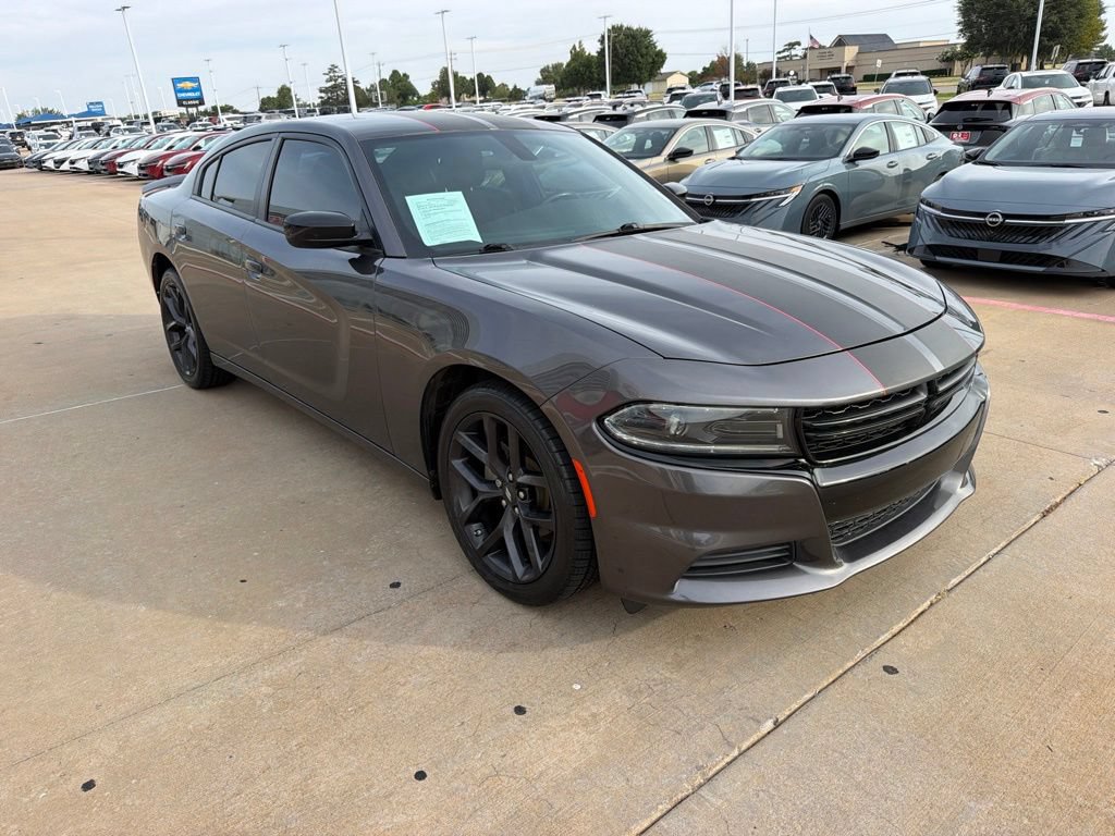 Used 2022 Dodge Charger SXT w/ Blacktop Package RWD image 7