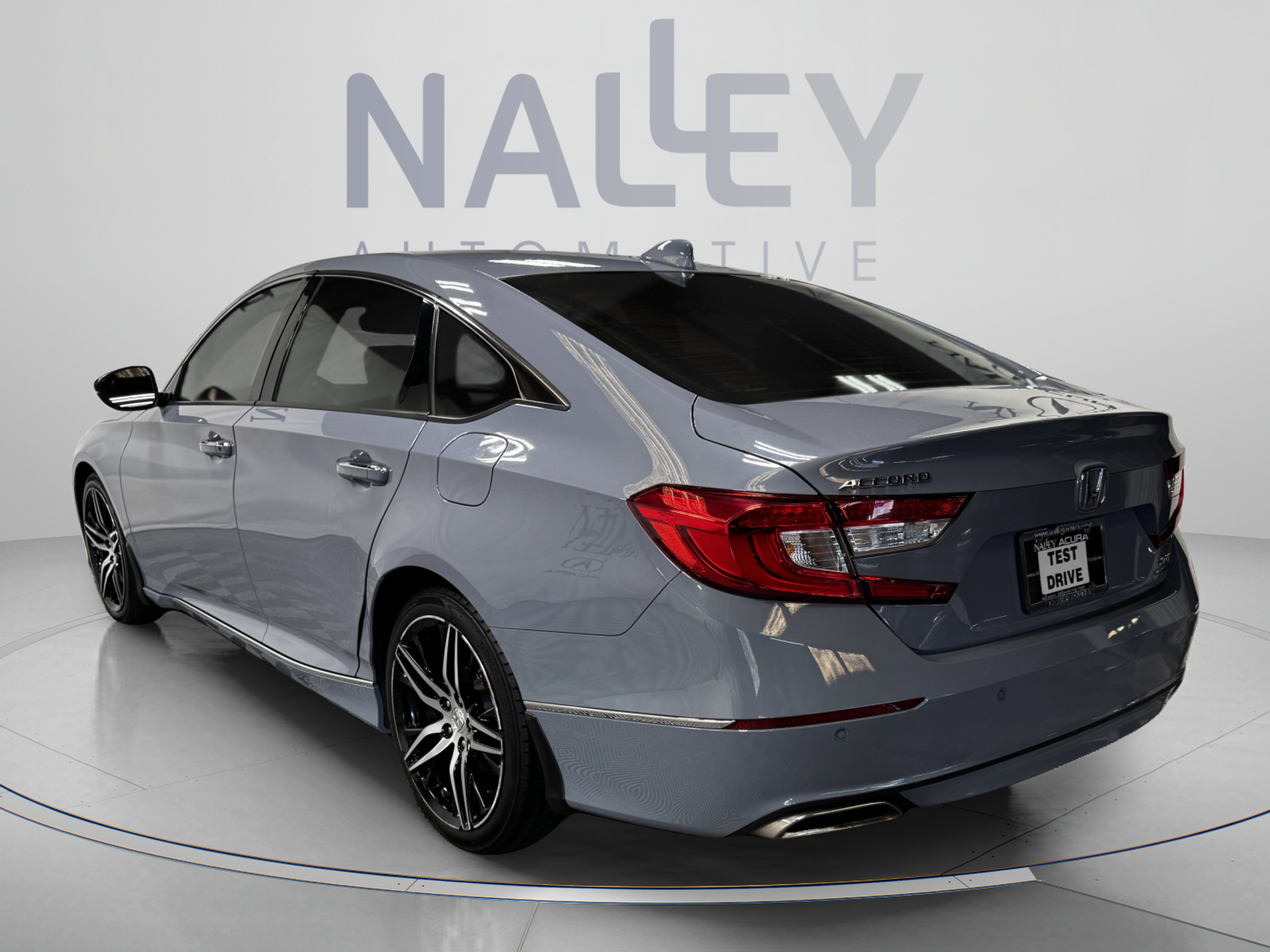 Used 2021 Honda Accord Touring image 3