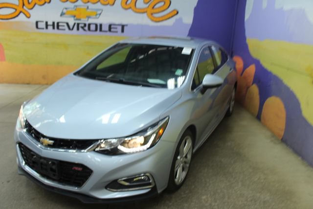 Used 2018 Chevrolet Cruze Premier w/ Premier True North Edition FWD image 4