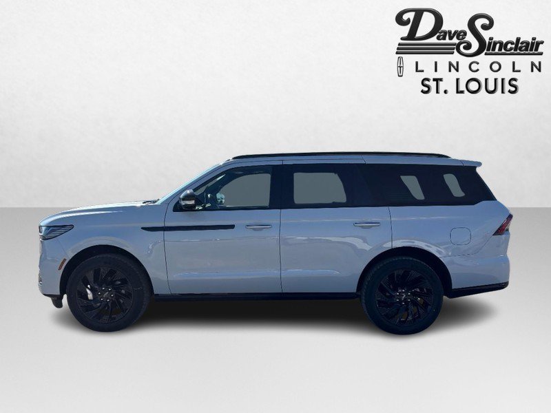 New 2026 Lincoln Navigator Reserve AWD/4WD image 6