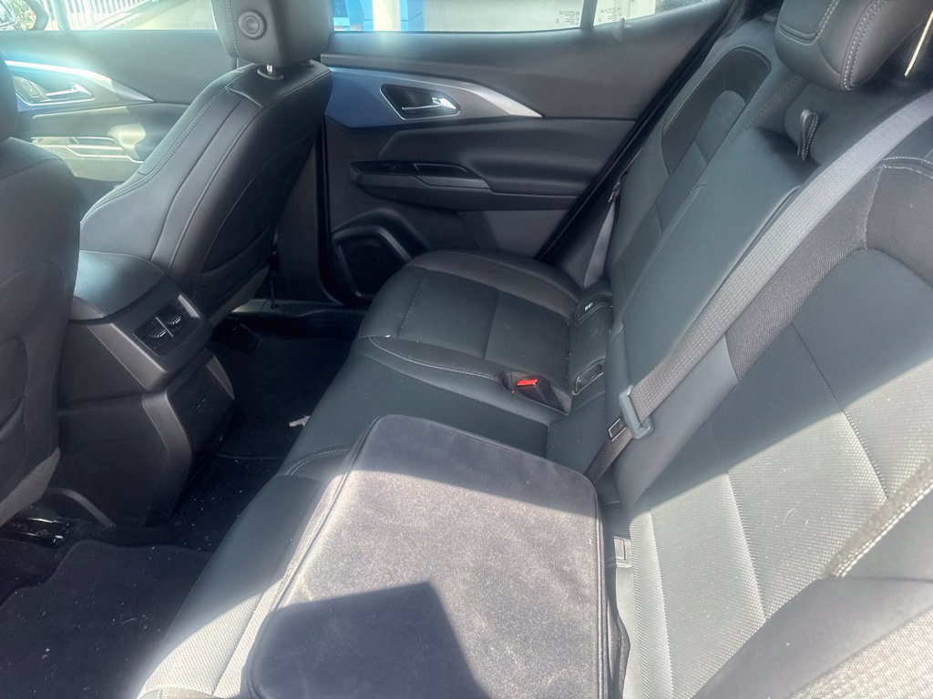 Certified 2024 Chevrolet Equinox EV LT w/ LPO, Blackout Package FWD image 8