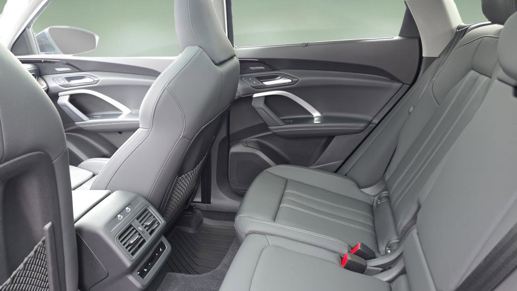 Used 2025 Audi Q5 Prestige image 17