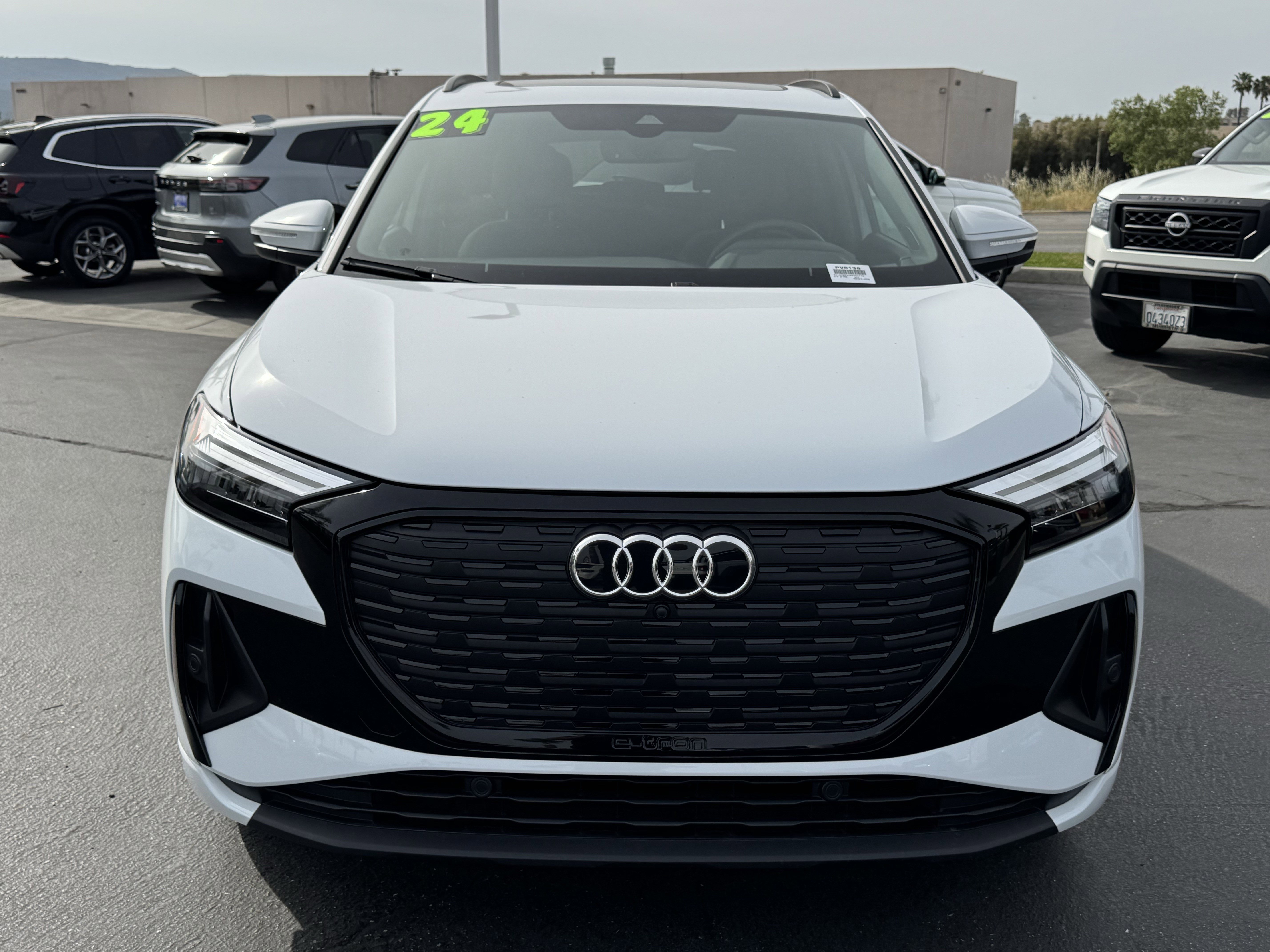 Used 2024 Audi Q4 e-tron Premium w/ Convenience Package image 3