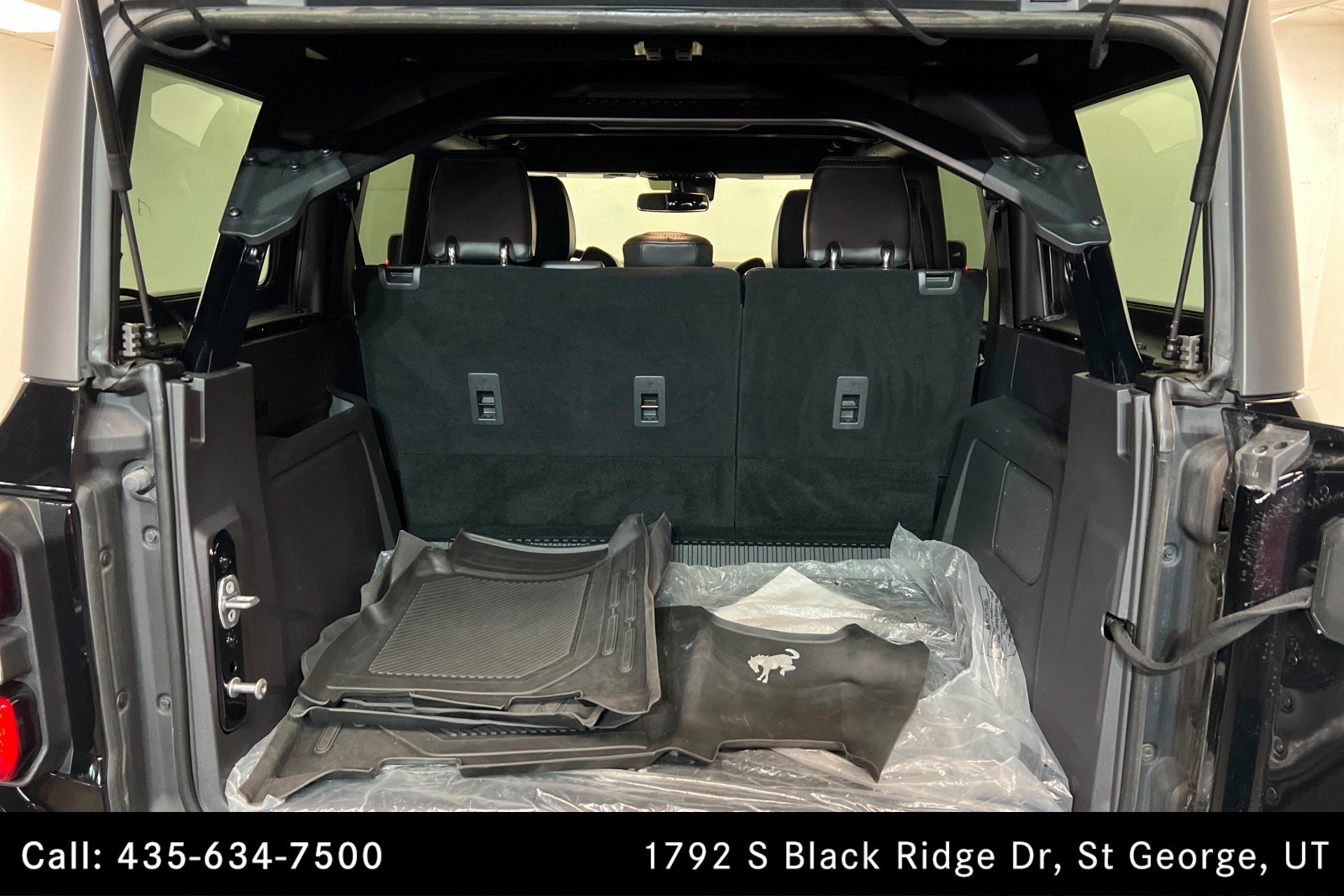 Used 2024 Ford Bronco Raptor w/ Interior Carbon Fiber Pack 6 AWD/4WD image 22