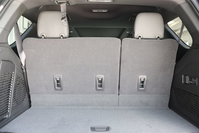 New 2026 GMC Yukon Elevation w/ Elevation Premium Package RWD image 21