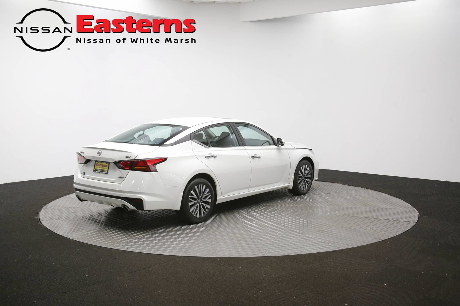 Used 2024 Nissan Altima 2.5 SV w/ SV Premium Package AWD/4WD image 40