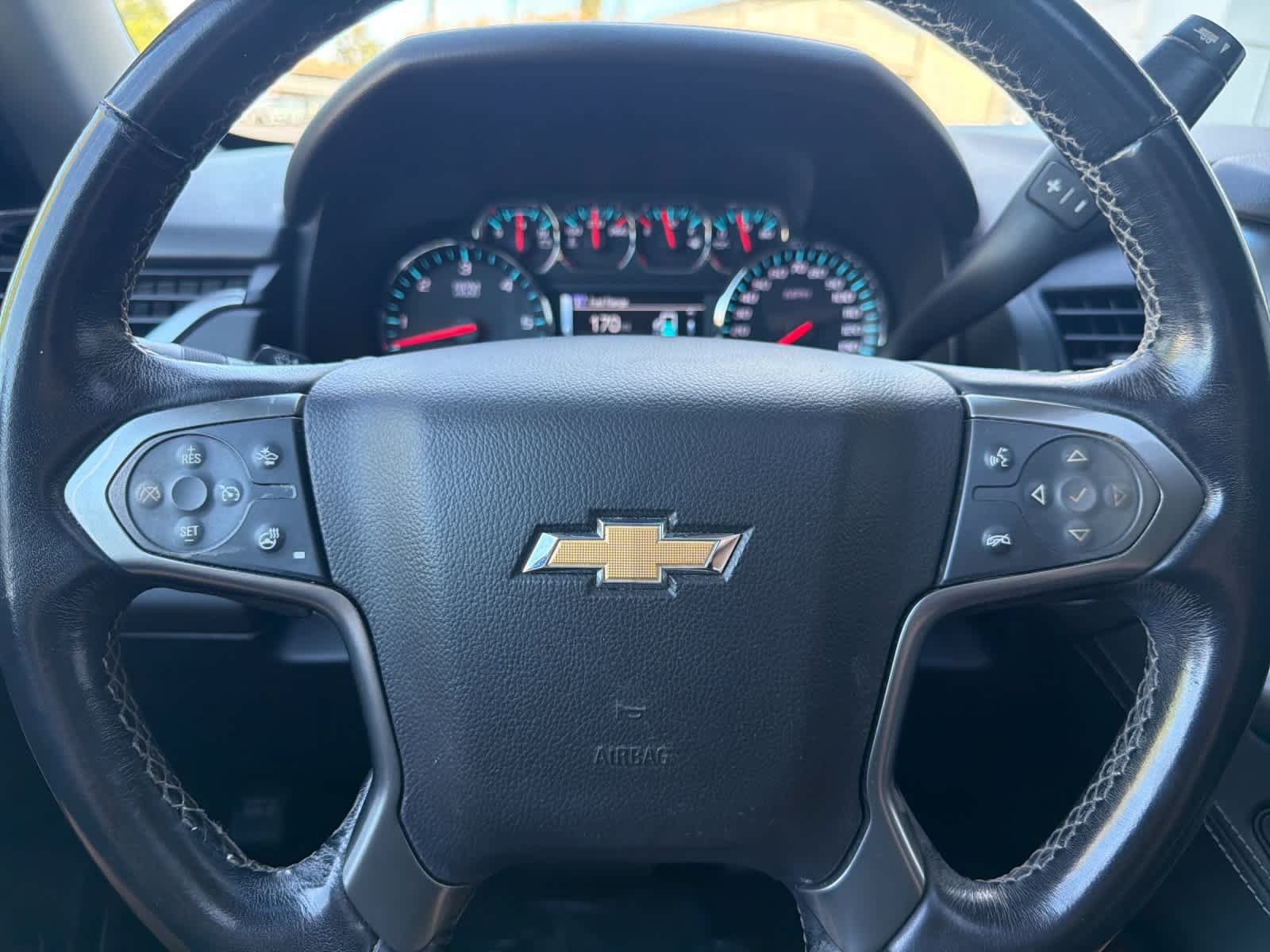 Used 2019 Chevrolet Suburban Premier AWD/4WD image 27
