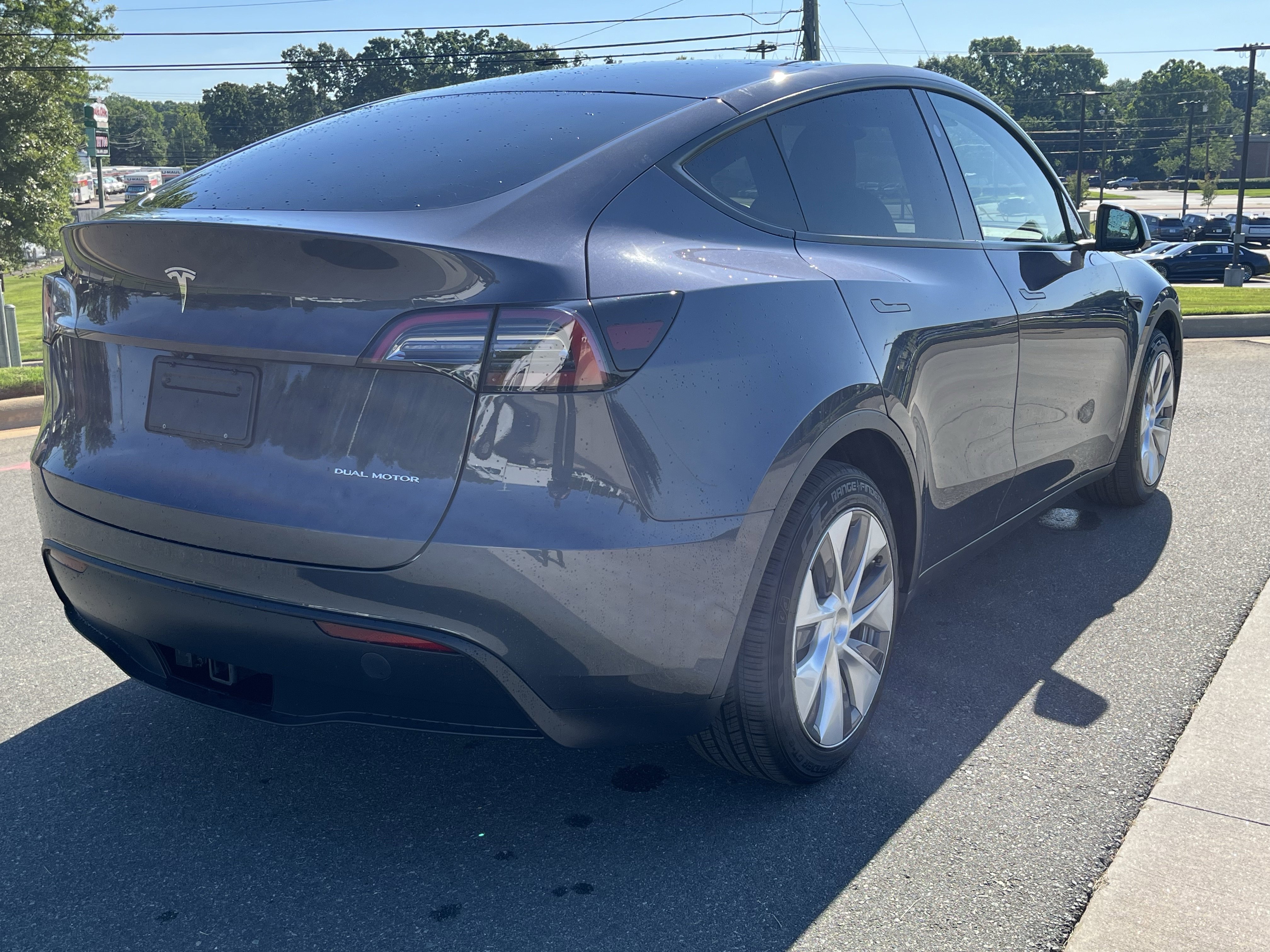 Used 2023 Tesla Model Y Long Range AWD/4WD image 6