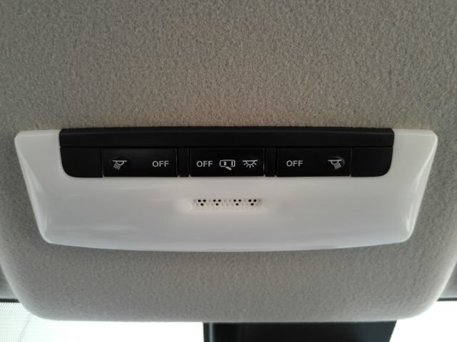 Used 2024 Nissan Versa SR w/ Trunk Package FWD image 50