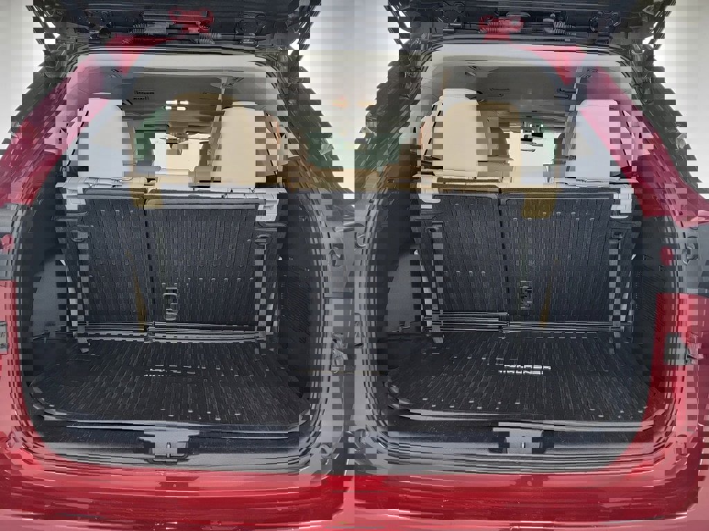 Used 2022 Toyota Highlander XLE image 29