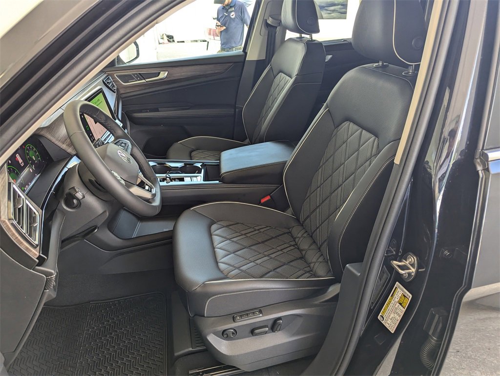 New 2025 Volkswagen Atlas SEL Premium R-Line image 12