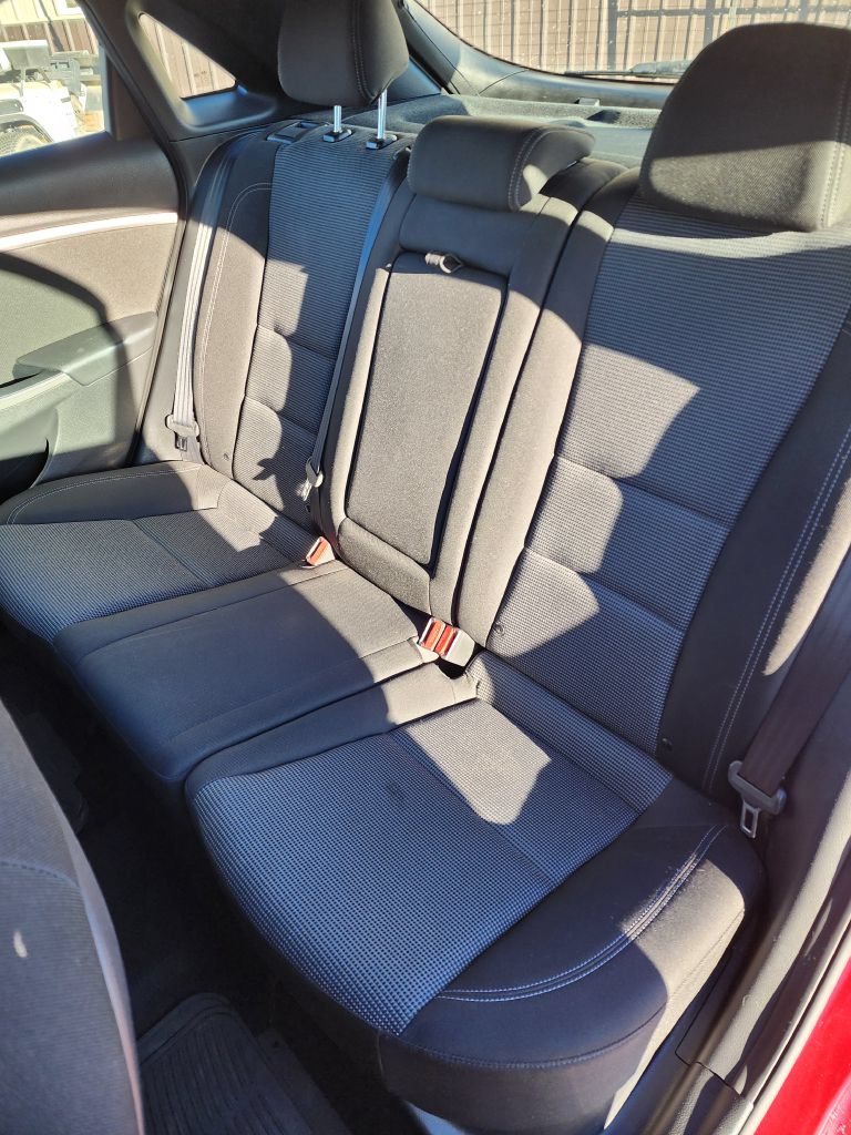 Used 2017 Hyundai Elantra GT FWD image 8