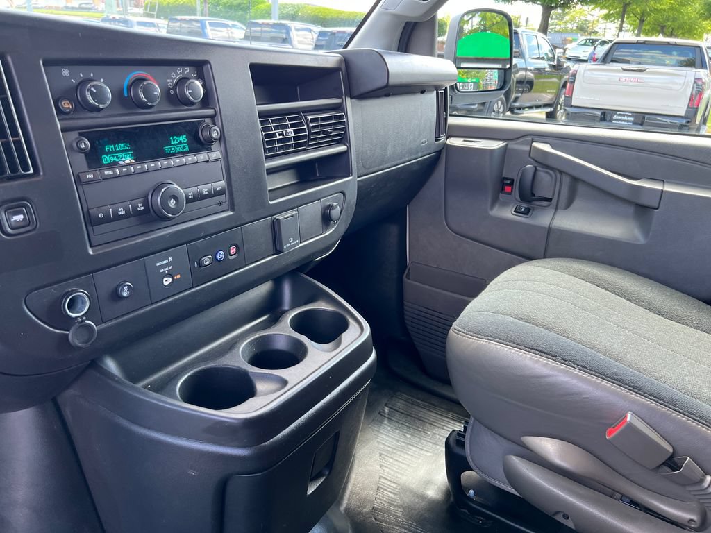 Used 2025 GMC Savana 2500 w/ Driver Convenience Package RWD image 12