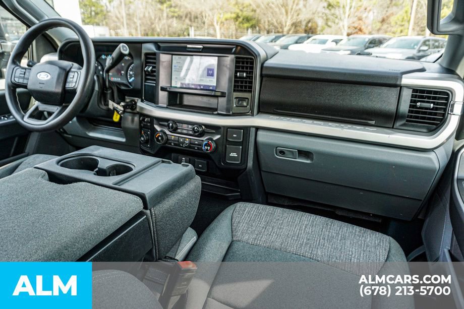 Used 2025 Ford F250 XLT image 23