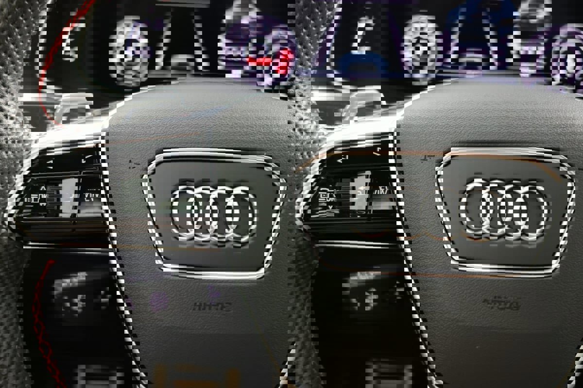 Used 2023 Audi RS 6 w/ Driver Assistance Package image 29