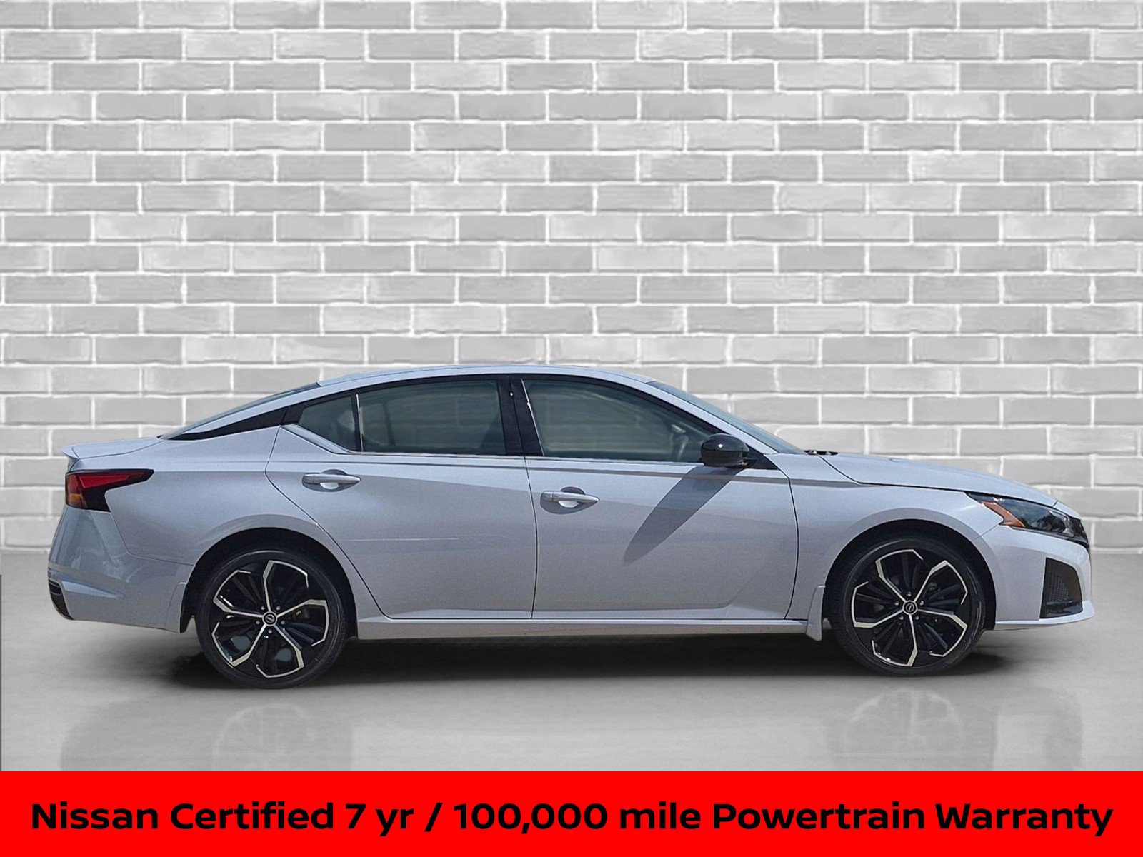 Certified 2023 Nissan Altima 2.5 SR w/ SR Premium Package AWD/4WD image 7