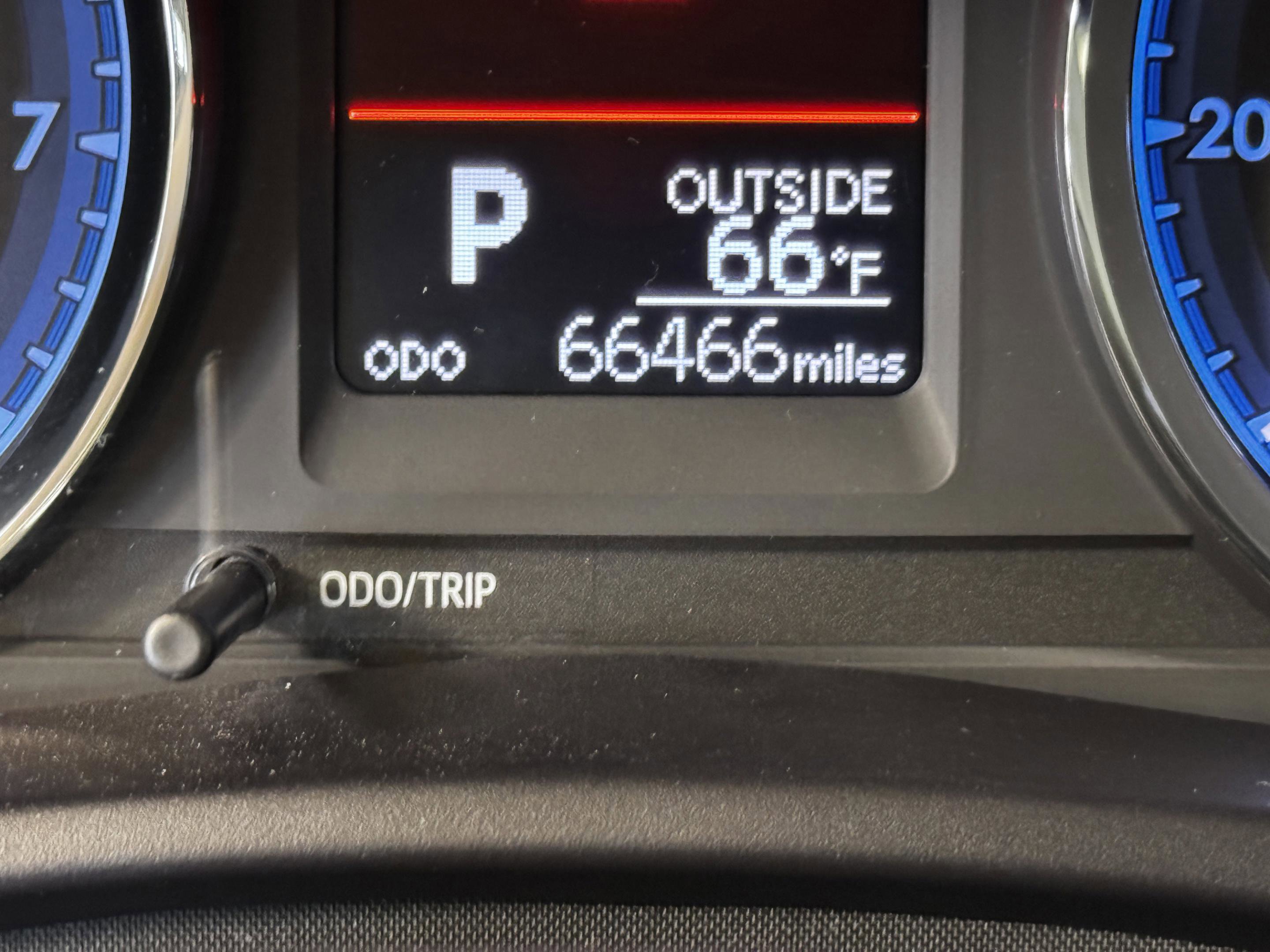 Used 2019 Toyota Corolla L image 34