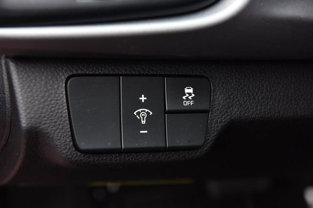 Used 2023 Kia Rio S image 9