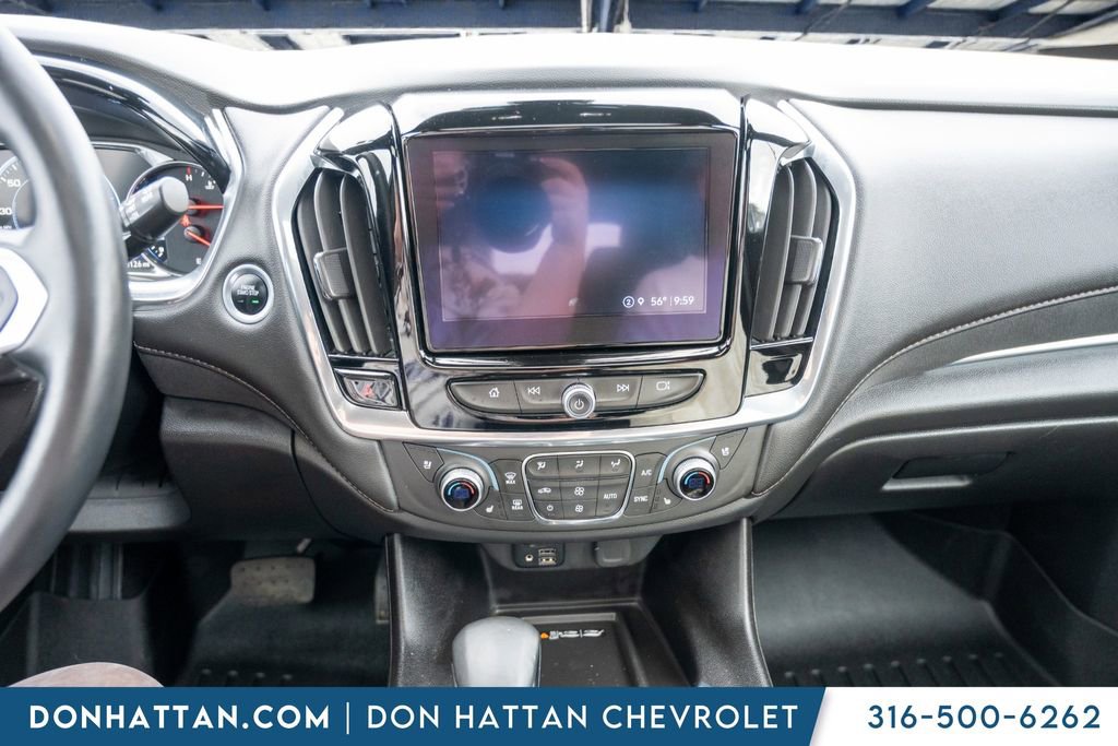 Used 2023 Chevrolet Traverse High Country image 8