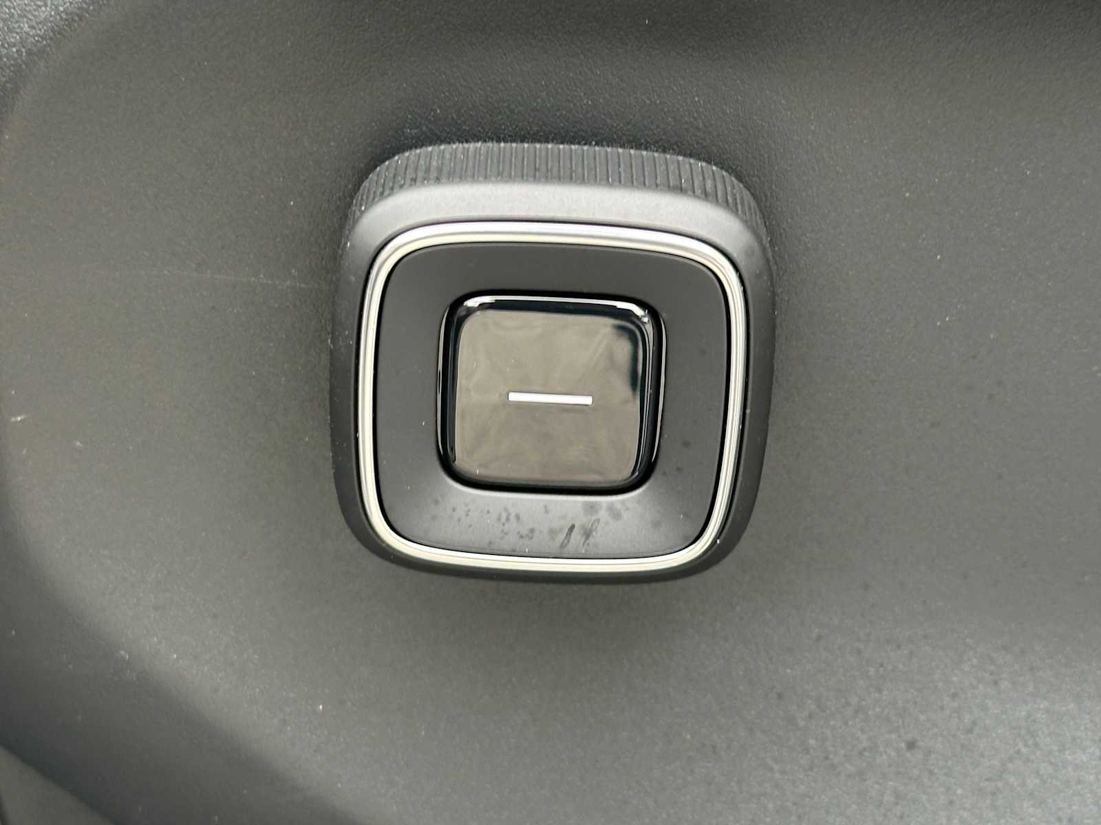 New 2025 Volvo EX90 Ultra image 23